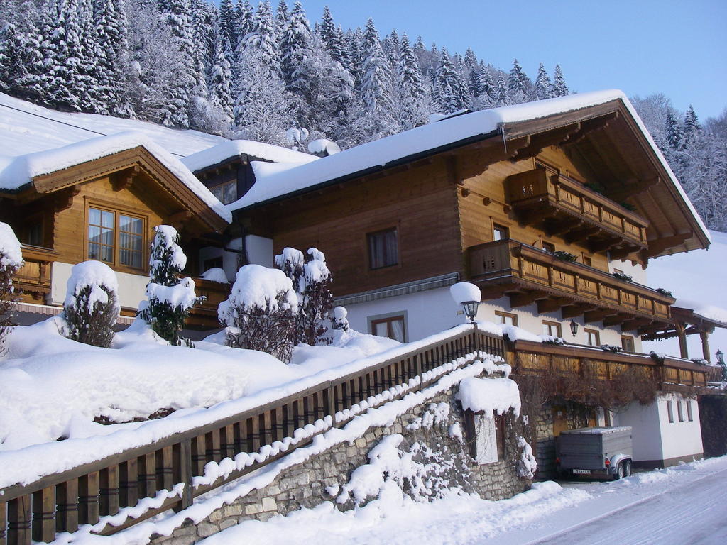 Berggasthof Hintergfoell Unken Exterior photo